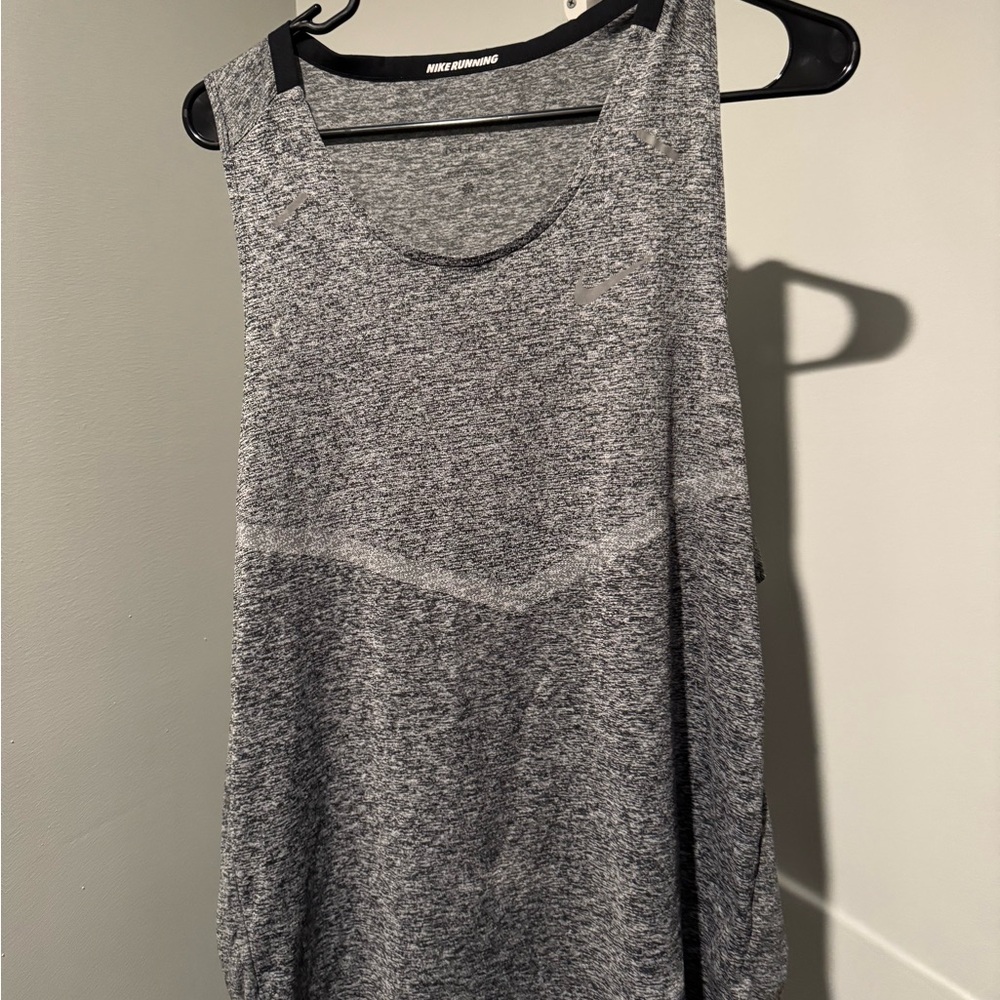 Nike Running Men's Gray Tank Top - L